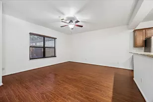 5222 Brinkman Ct, Houston, TX 77091 - Photo 8