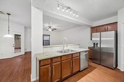 5222 Brinkman Court, Houston, TX 77091 - Photo 2