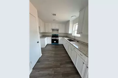 9802 Morrisville Court, Houston, TX 77078 - Photo 8