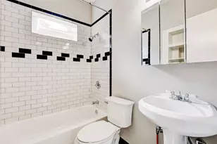 1313 Peden St, Houston, TX 77006 - Photo 28