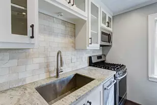 1313 Peden St, Houston, TX 77006 - Photo 8