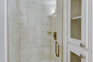 1313 Peden St, Houston, TX 77006 - Photo 10