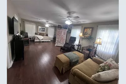 120 W Stockbridge Street, Eagle Lake, TX 77434 - Photo 10