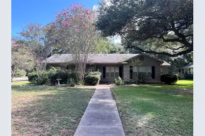 120 W Stockbridge Street, Eagle Lake, TX 77434 - Photo 2