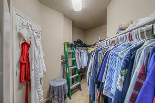 1015 Vaulted Oak St, Houston, TX 77008 - Photo 42