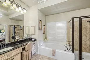1015 Vaulted Oak St, Houston, TX 77008 - Photo 40