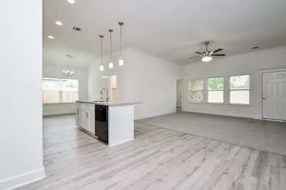 6822 Tuskegee Street, Houston, TX 77091 - Photo 10