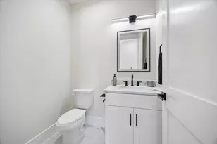 5827 Winsome Ln, Houston, TX 77057 - Photo 28