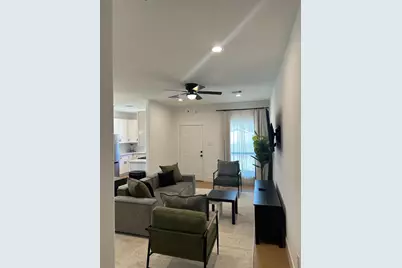 5774 Heron Drive #B, Houston, TX 77033 - Photo 4