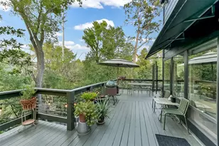 929 Wynnwood Ln, Houston, TX 77008 - Photo 6