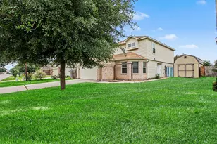 16774 N Thrasher Dr, Conroe, TX 77385 - Photo 2