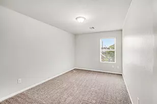 16774 N Thrasher Dr, Conroe, TX 77385 - Photo 4