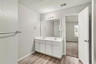 16774 N Thrasher Dr, Conroe, TX 77385 - Photo 8