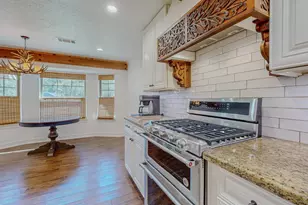 13470 Thousand Oaks Dr, Beaumont, TX 77713 - Photo 10