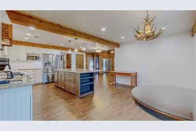 13470 Thousand Oaks Drive, Beaumont, TX 77713 - Photo 12