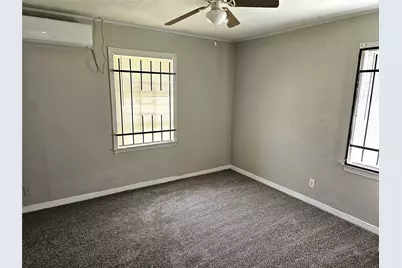 5902 Pershing Street, Houston, TX 77033 - Photo 4