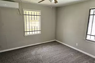 5902 Pershing St, Houston, TX 77033 - Photo 4