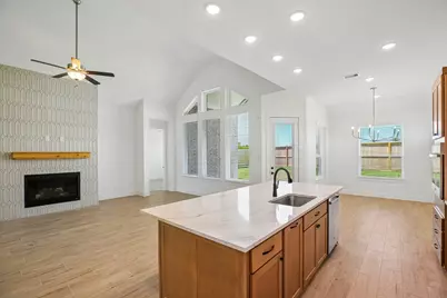 9503 Chateau Hill Drive, Manvel, TX 77578 - Photo 14