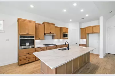 9503 Chateau Hill Drive, Manvel, TX 77578 - Photo 10