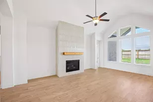 9503 Chateau Hl Dr, Manvel, TX 77578 - Photo 6