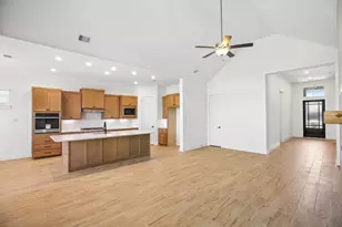 9503 Chateau Hl Dr, Manvel, TX 77578 - Photo 8