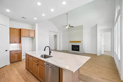 9503 Chateau Hill Drive, Manvel, TX 77578 - Photo 12