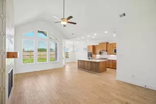 9503 Chateau Hl Dr, Manvel, TX 77578 - Photo 8