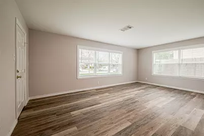 4509 Larch Lane, Bellaire, TX 77401 - Photo 16
