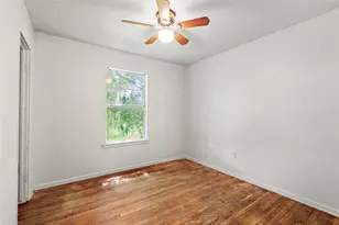 5515 Flamingo Dr, Houston, TX 77033 - Photo 14