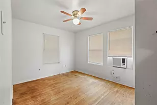 5515 Flamingo Dr, Houston, TX 77033 - Photo 16