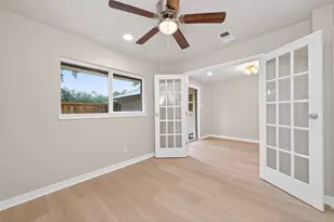 1341 Conrad Sauer Dr, Houston, TX 77043 - Photo 14