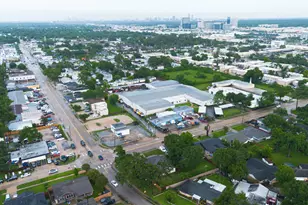 1341 Conrad Sauer Dr, Houston, TX 77043 - Photo 40