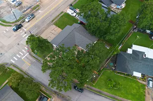 1341 Conrad Sauer Dr, Houston, TX 77043 - Photo 34
