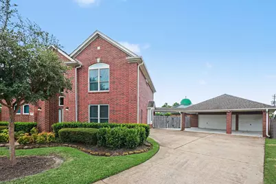 4003 Waterwood Drive, Baytown, TX 77521 - Photo 2