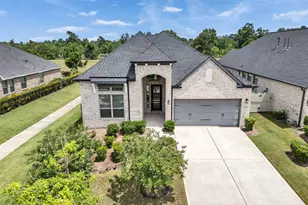 10473 Eastern Bluestar Dr, Conroe, TX 77385 - Photo 2