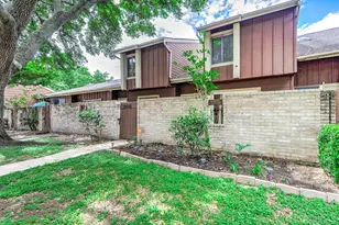 12668 Newbrook Dr, Houston, TX 77072 - Photo 2
