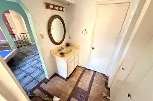 3400 Coachlight Ln, Baytown, TX 77521 - Photo 16