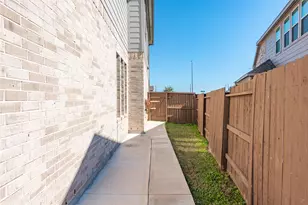 6034 Lake Bridge Ln, Manvel, TX 77578 - Photo 26