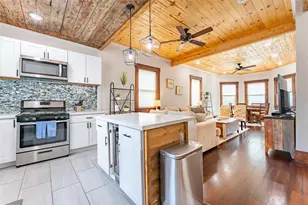 1828 Ursuline St, Galveston, TX 77550 - Photo 8