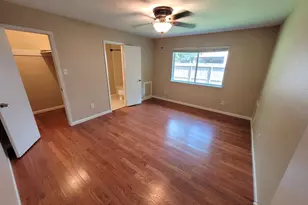 22 W Broken Oak Ct, The Woodlands, TX 77381 - Photo 6