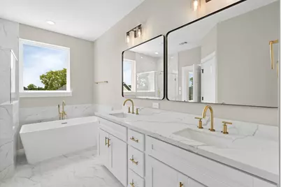 5822 Highland Sun Lane, Houston, TX 77091 - Photo 32