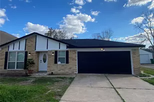 8212 Tavenor Ln, Houston, TX 77075 - Photo 2