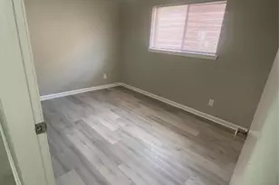 8212 Tavenor Ln, Houston, TX 77075 - Photo 10