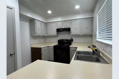 17311 Heritage Bay Drive, Webster, TX 77598 - Photo 2