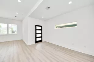 3724 Rebecca St, Houston, TX 77021 - Photo 8