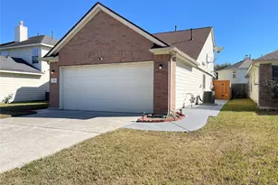 2522 Shearwater Bend Dr, Humble, TX 77396 - Photo 2
