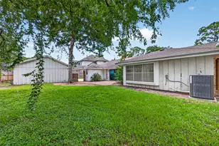 12411 Pinerock Ln, Houston, TX 77024 - Photo 44