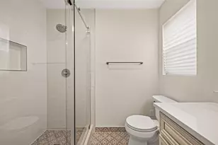 12411 Pinerock Ln, Houston, TX 77024 - Photo 38