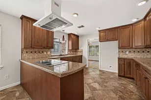 12411 Pinerock Ln, Houston, TX 77024 - Photo 22