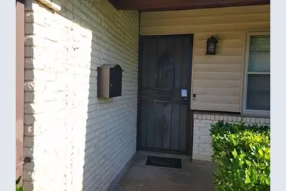 8515 Foxwood Lane, Dallas, TX 75217 - Photo 6